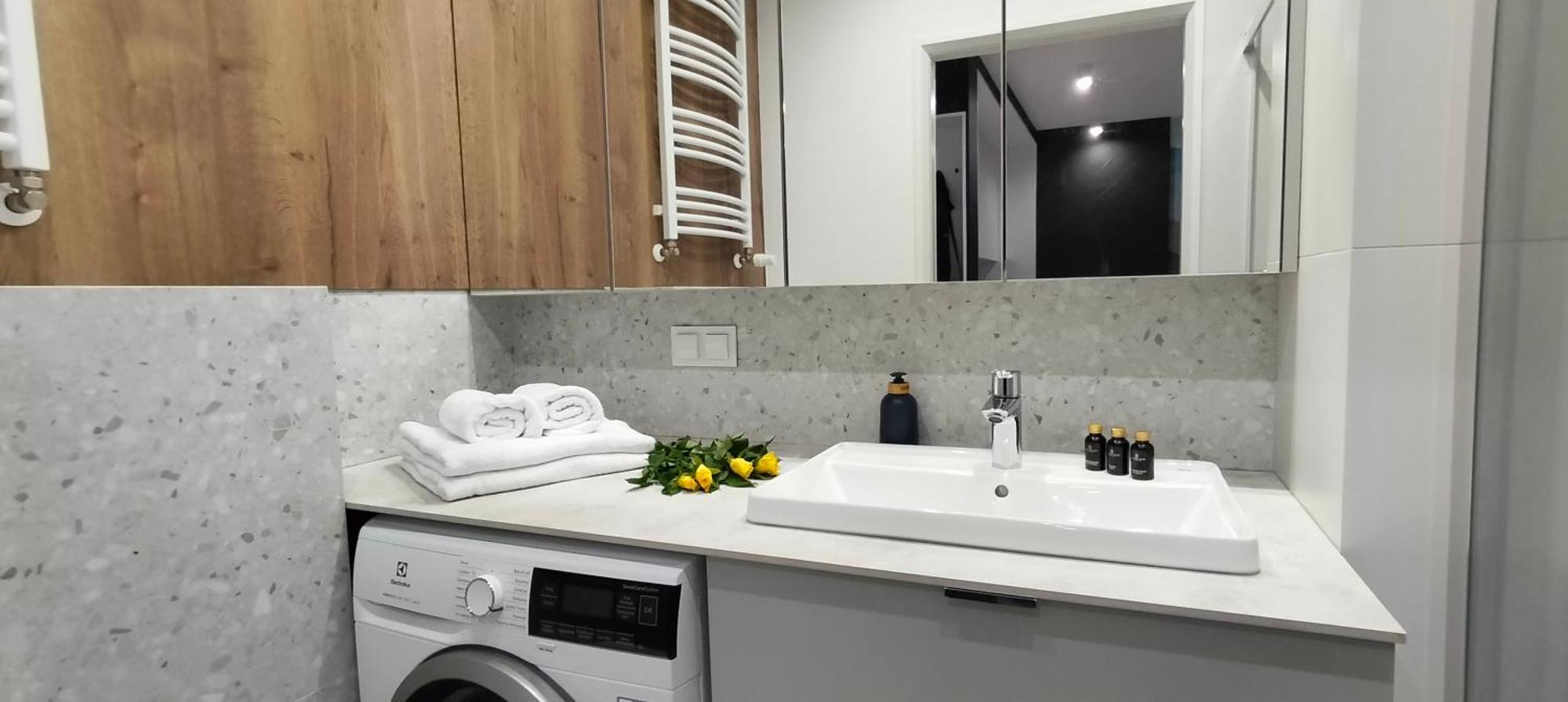 Cicha Przystan Apartamenty Whiteblue Sauna&Fitness&Parking كولوبرزيغ المظهر الخارجي الصورة