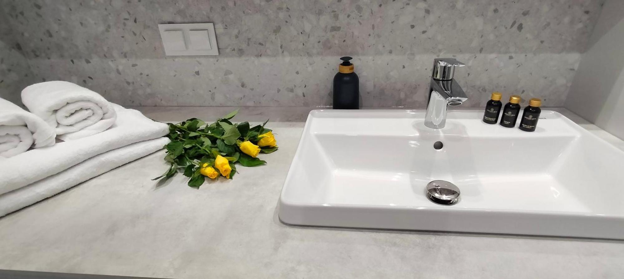 Cicha Przystan Apartamenty Whiteblue Sauna&Fitness&Parking كولوبرزيغ المظهر الخارجي الصورة